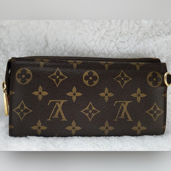 Louis Vuitton Brown Astrid Monogram Wallet - Picture 2 of 14